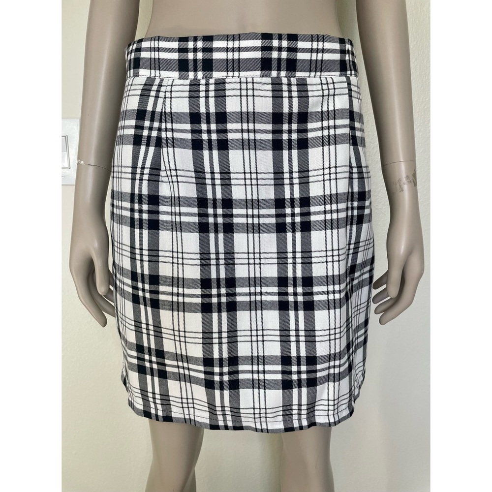 Black and White Plaid Mini Skirt